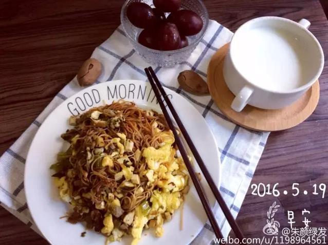 感谢老妈每天不重样的早餐,一个妈妈三年不做重样的早饭