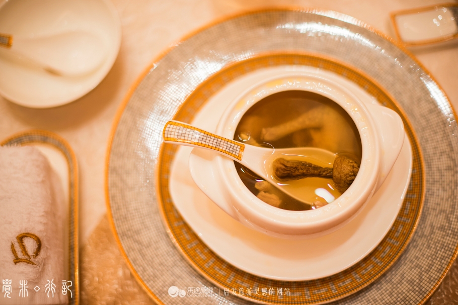 红莲湖畔淄博,红莲湖畔