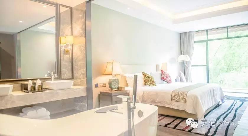 这3家长在山水里的美宿，连起了阳朔最精华的风光！