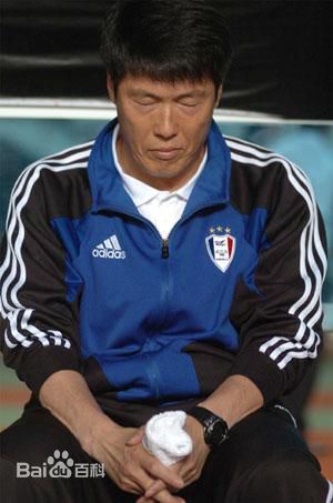 他是20世纪亚洲最佳球员，德甲MVP，惨遭韩国足协执教禁令！