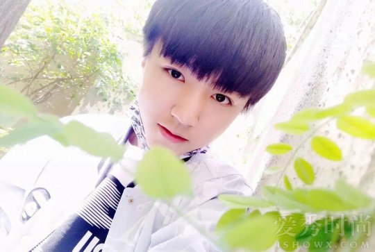 鹿晗生日粉丝投屏,鹿晗生日霸屏模式