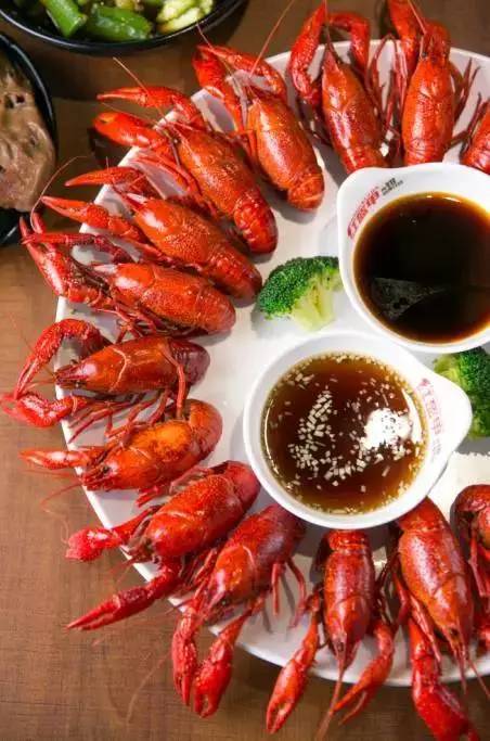 上海有名的网红小龙虾,魔都网红小龙虾
