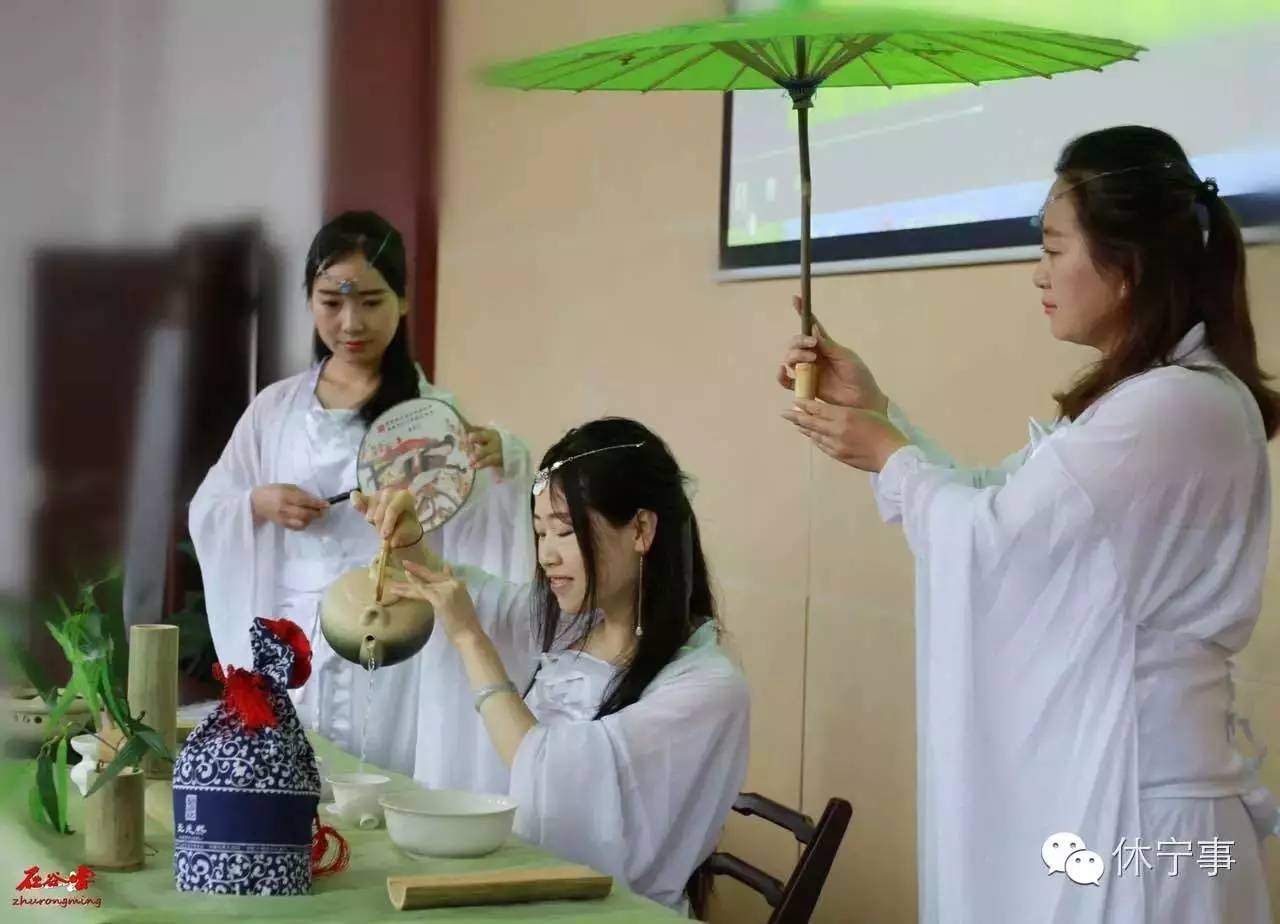 休宁中学与雅礼协会合作十周年庆典活动顺利召开！