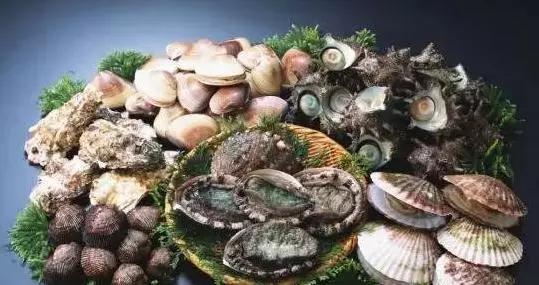 皮皮虾颜色变异,活皮皮虾蒸完以后变绿了怎么回事