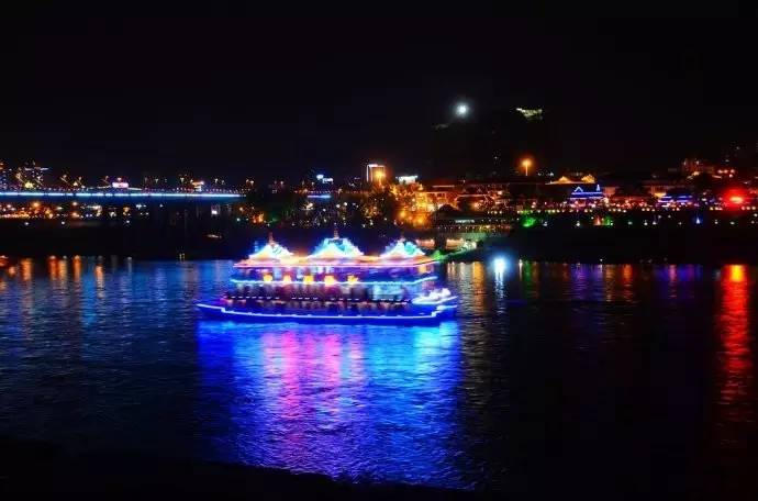 琅勃拉邦特点夜市,琅勃拉邦小夜市攻略