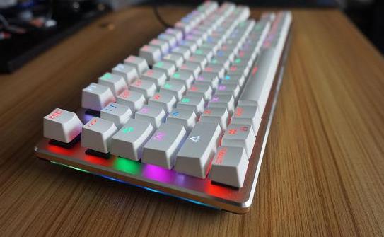 入门又好看的机械键盘,机械键盘好看又便宜你还在等什么