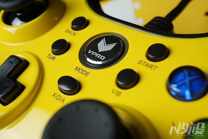 雷柏v600游戏手柄评测,雷柏v600s手柄无线连接