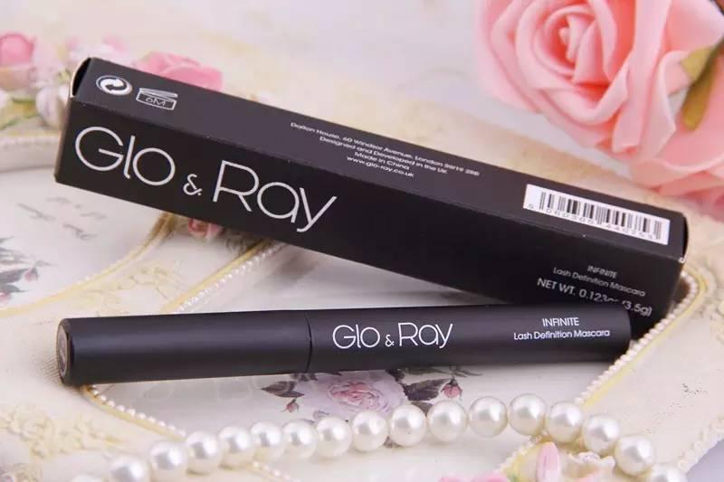 虽然当不成老干部的家属，但“睫毛精”的属性还是可以拥有哒！