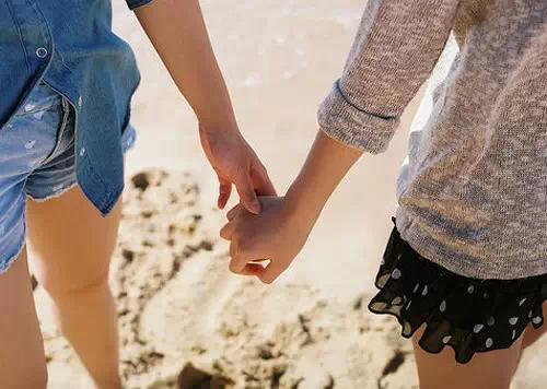 三个闺蜜拍照的最美姿势,40岁三个闺蜜拍照姿势大全