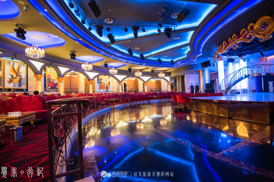 红莲湖畔淄博,红莲湖畔