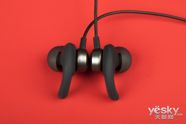 jbl耳挂式蓝牙耳机测评,jblreflectfit蓝牙运动耳机评测