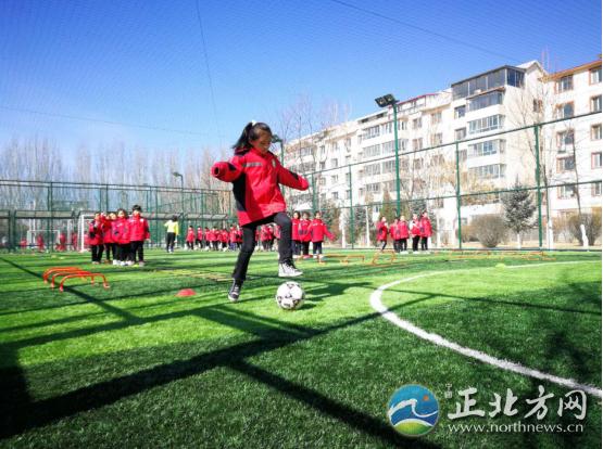 构建特点校园体育活动,小学开展的特点体育项目