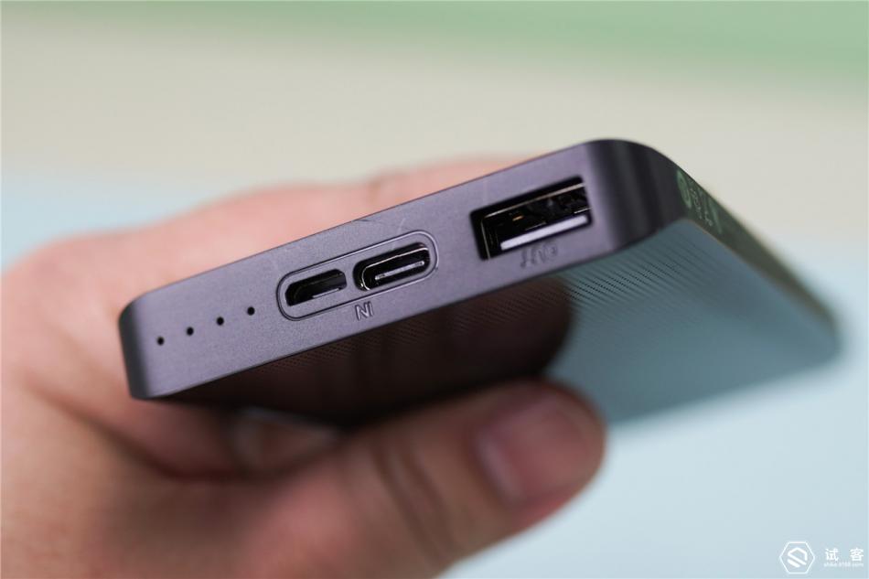 zmi紫米qb810充电宝怎么样,紫米qb810价格