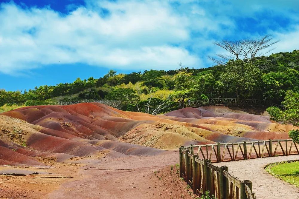 伊甸园免签景点在哪个城市,伊甸园免签的景点在哪里