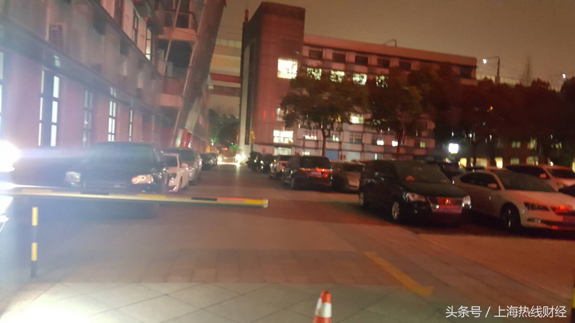 虹口足球场停车费,上海虹口足球场停车收费吗