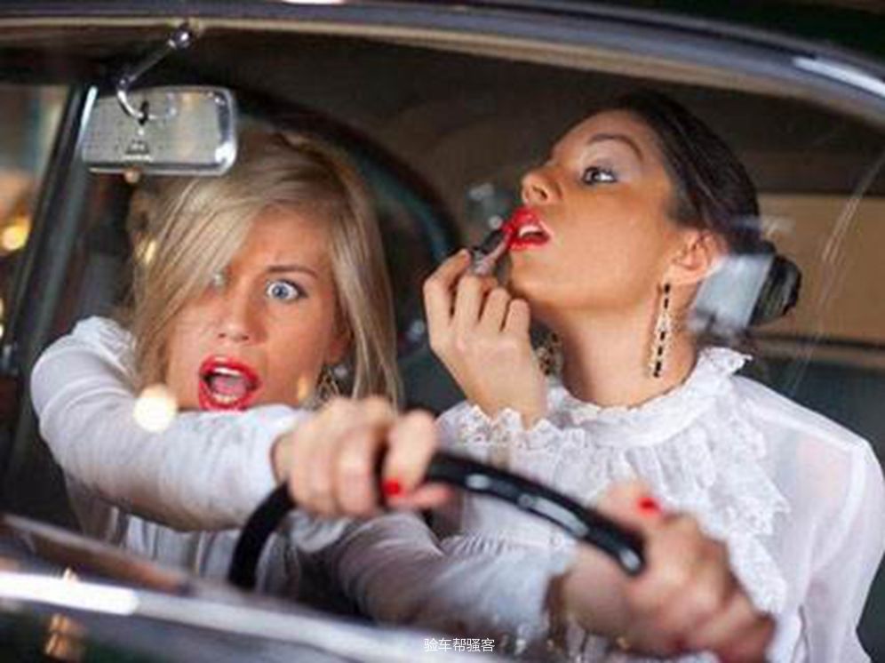 联名精品车,专卖豪车店