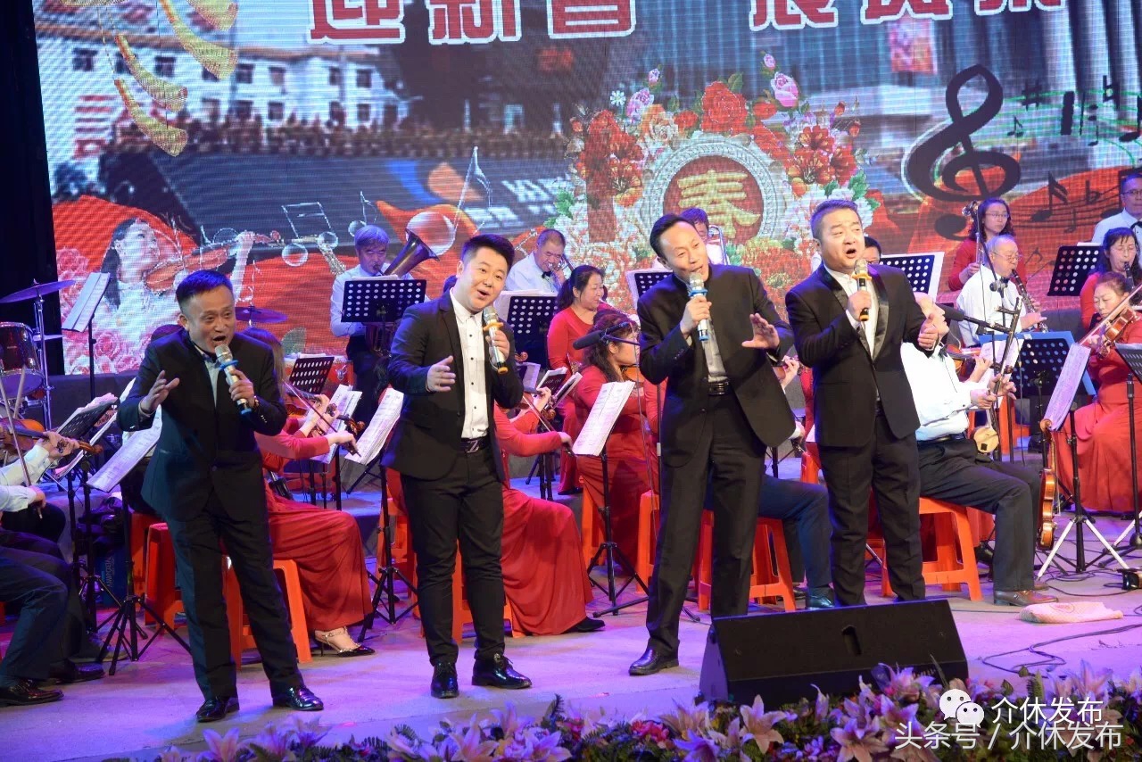 迎新年群众才艺展演,汇聚新春文化活动