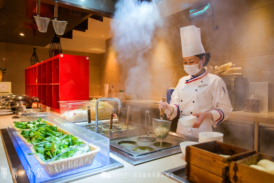 红莲湖畔淄博,红莲湖畔