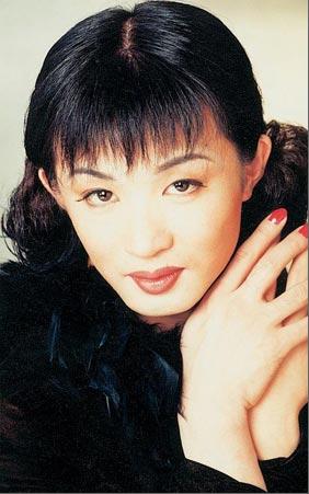 泰国最美变性人Poy来济后福利贴~知道中国十大变性美人是谁吗？世界十大又是谁吗？看后绝对包君满意~