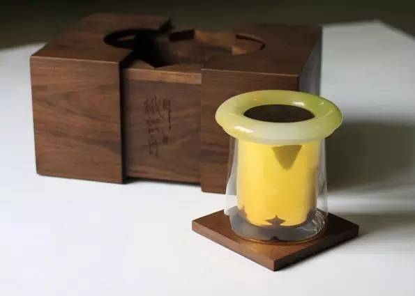 传统与现代碰撞与融合,传统和现代生活方式