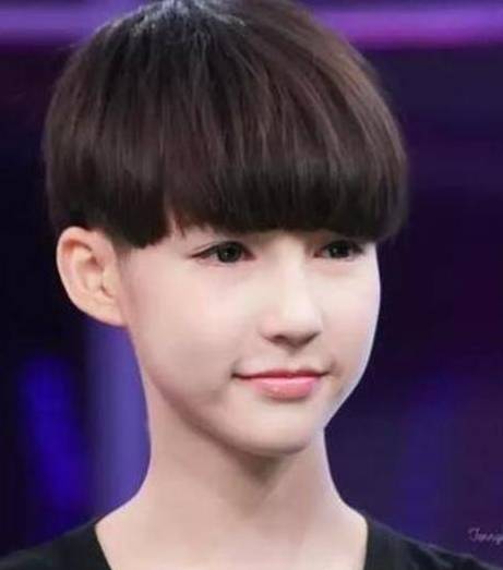 泰国最美变性人Poy来济后福利贴~知道中国十大变性美人是谁吗？世界十大又是谁吗？看后绝对包君满意~