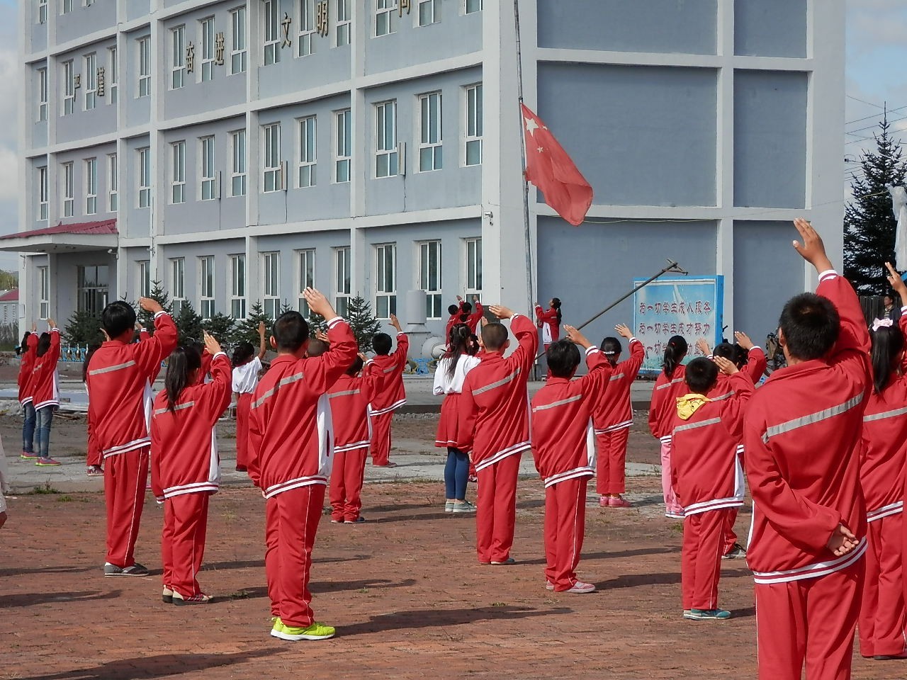 综述｜已是满目葱茏时：看牙克石如何推进义务教育均衡发展？