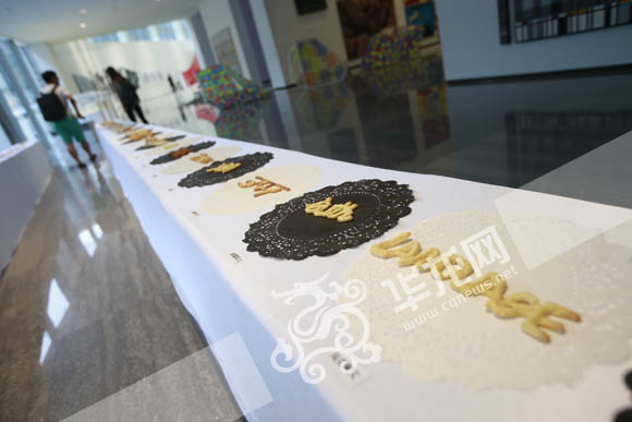 重庆一学院毕业服装秀惊艳亮相,重庆高校惊现梅花鹿