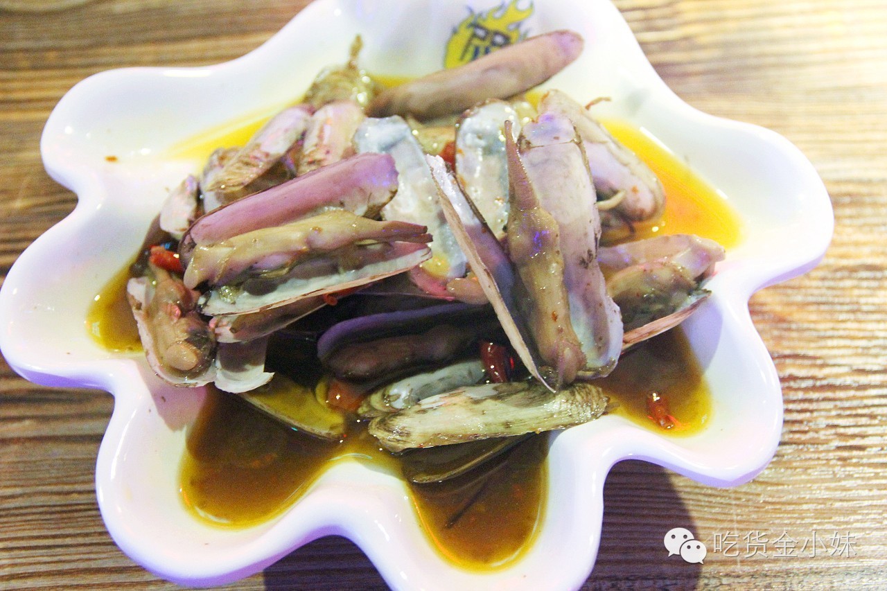 这家小馆子菜单上居然有奥数题！跑去求虐的吃货还不少！