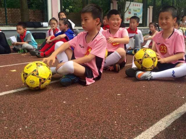 中超苏宁对阵绿城的小球童名单公布，这些萌娃们好腻害！