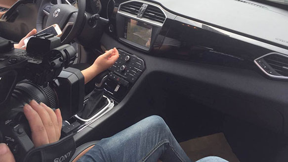 名爵锐腾carplay怎么连接,名爵锐腾2015款手机互联教程