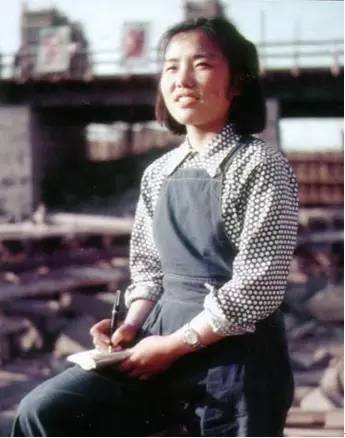 余文乐算毛线！我们的爸妈才是当年的“潮人”！