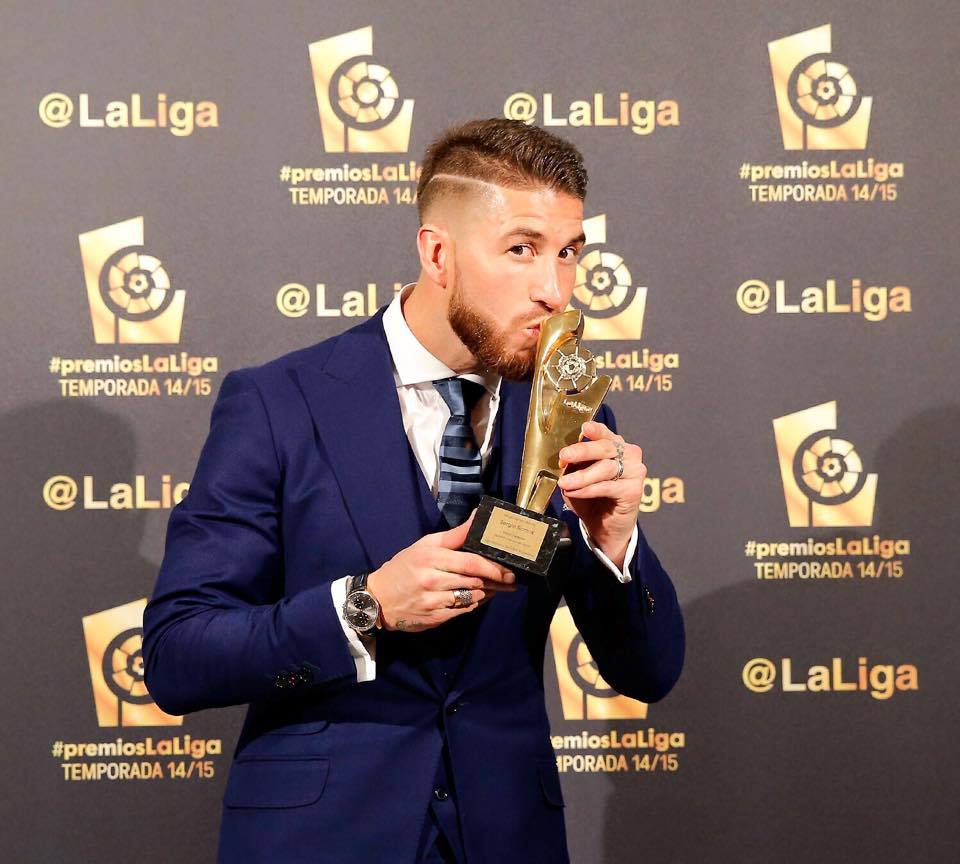 拉莫斯小辫子发型,拉莫斯1718赛季发型