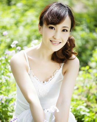 大脸长发刘海怎么剪最好看,长发大脸无刘海扎发