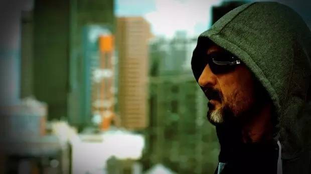 我们撬开了14个黑客的背包，看了看他们每天究竟带着些什么