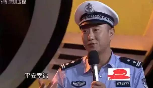 那个穿着制服、说着川普，却红到岛国的成都男子，原来是他！