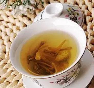 12个清热消暑药茶配方，一次都给你！