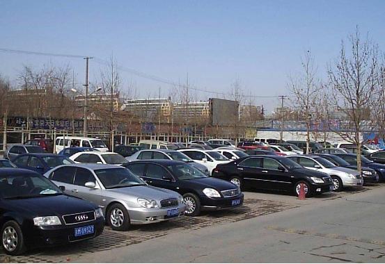 车内暴晒去异味需要多长时间,暴晒车内异味怎么去除