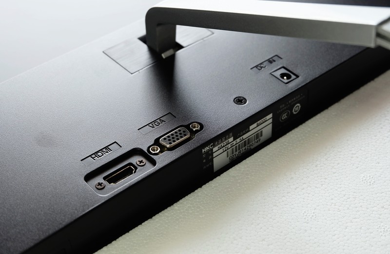 无频闪24寸显示器推荐,低蓝光不闪屏专业显示器