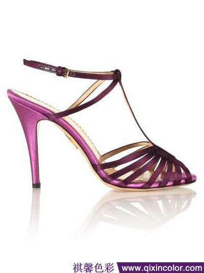 彩虹颜色衣服搭配,跳跃的服装色彩搭配