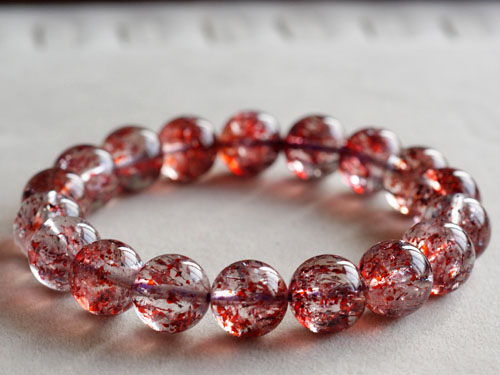 春末夏初，草莓之嫣红，水晶之媚生——草莓晶