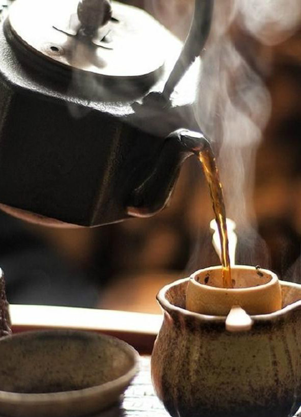 铜壶和铁壶选择哪个,怎样选择一把称心如意的铁壶