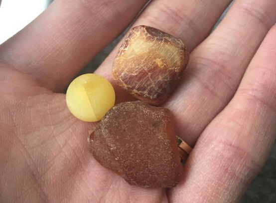 火烧蜜蜡真假鉴别方法,蜜蜡怎么辨别真假有什么好办法吗