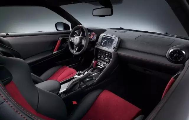 明哥2000匹马力的日产gtr,湾岸midnight日产gtr