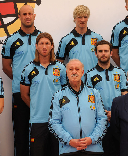 拉莫斯小辫子发型,拉莫斯1718赛季发型