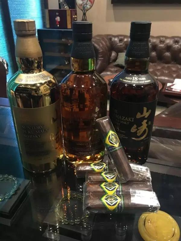 山崎单一麦芽威士忌图片,山崎威士忌有那么好喝吗