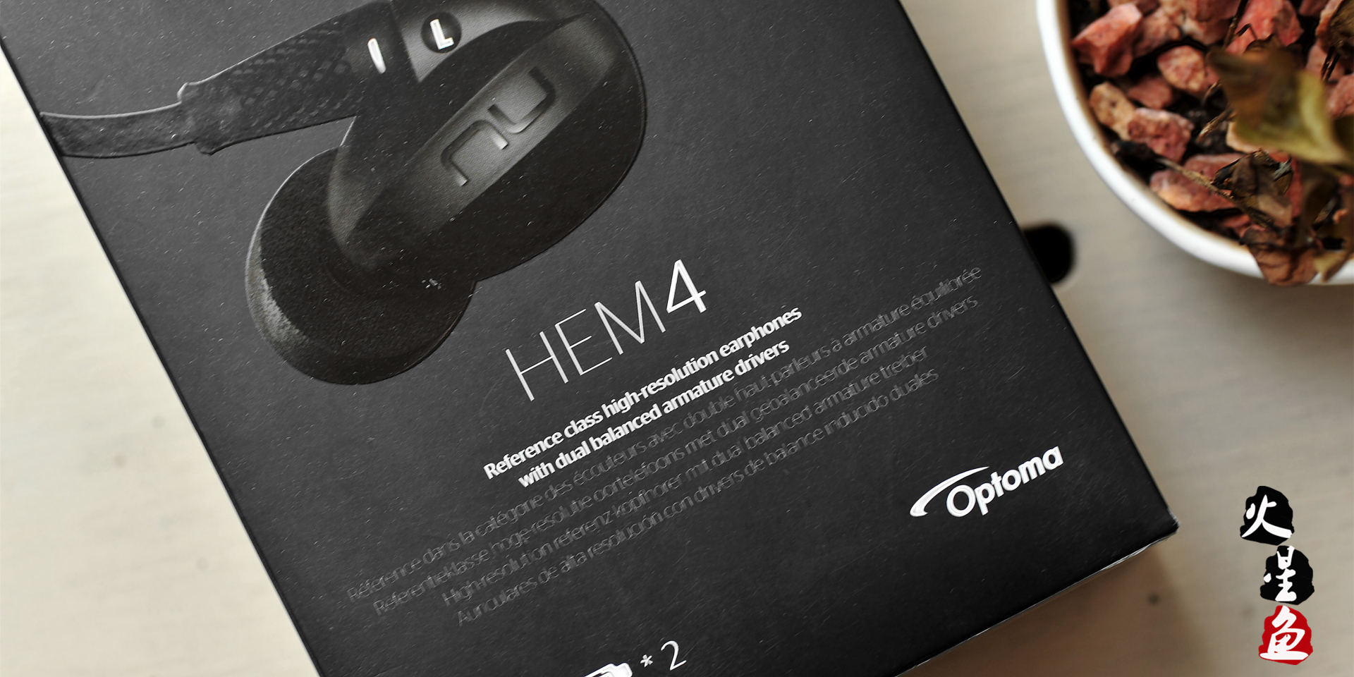 均衡全面的人声至尊—试用NuForceHEM4双单动铁耳塞