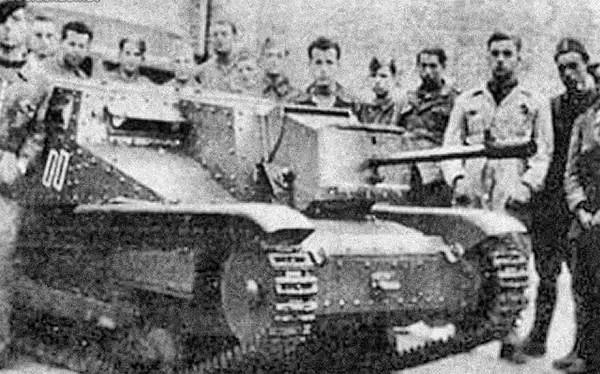 二战时期让德国闻风丧胆的坦克,意大利二战中的奇怪坦克