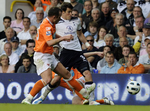 足坛最惨烈受伤,足坛令人悲伤的受伤瞬间