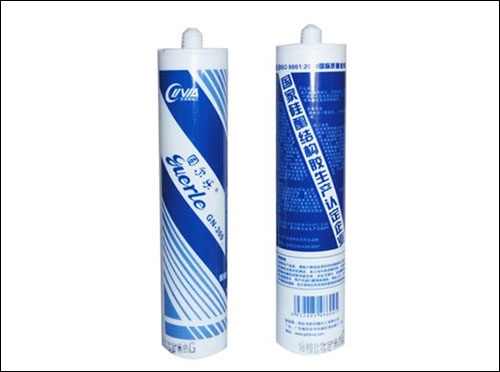 最简单的去除玻璃胶的方法,玻璃胶如何去除小窍门不用除胶剂