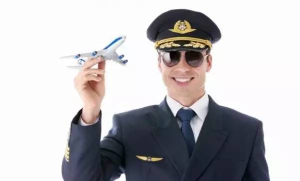 除了开飞机，飞行员有哪些逆天的生活技能？|随身差旅